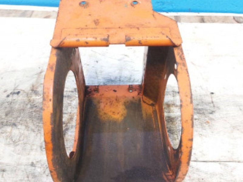 D1200