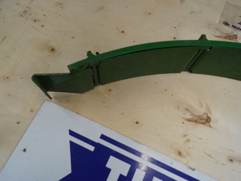 John Deere S690