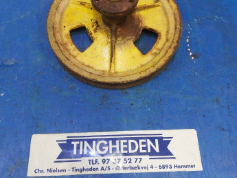 New Holland 8070
