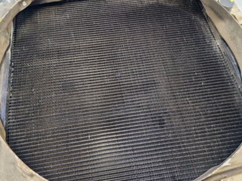 New Holland 8670