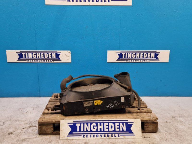 New Holland TM 165