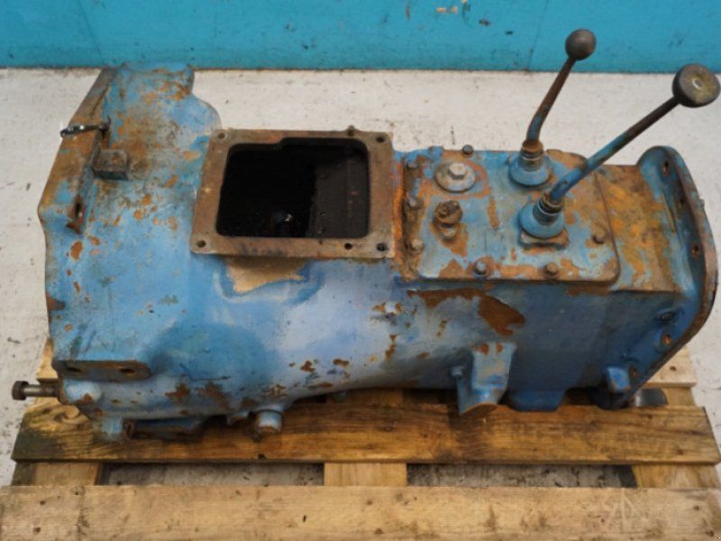 Ford 4000