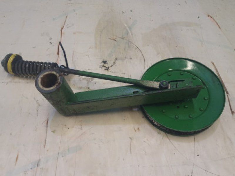 John Deere 820