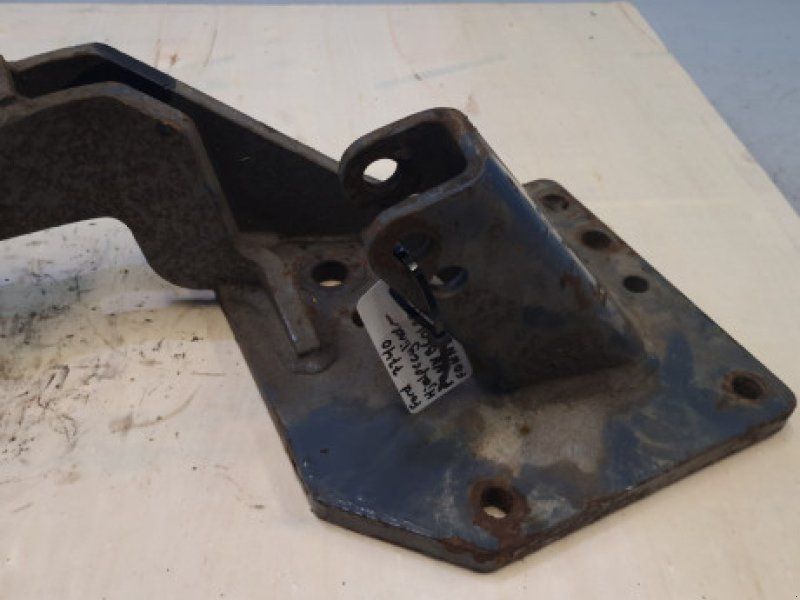 Ford 7740