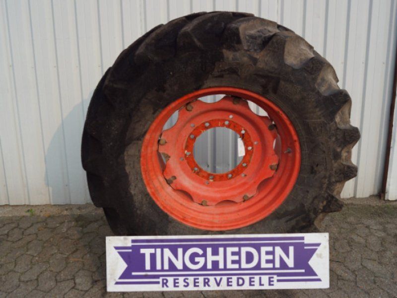 Axion 840