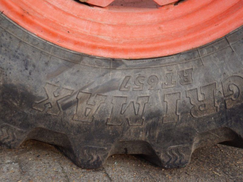 Axion 840