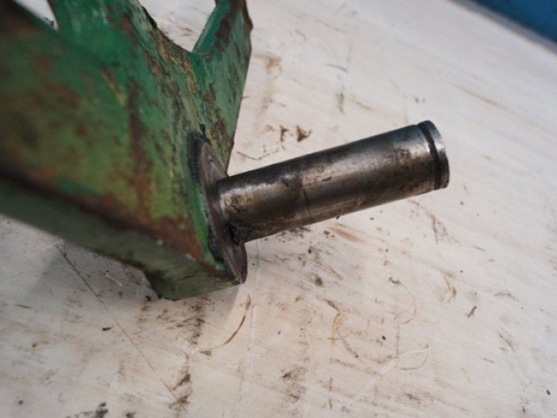John Deere 2640