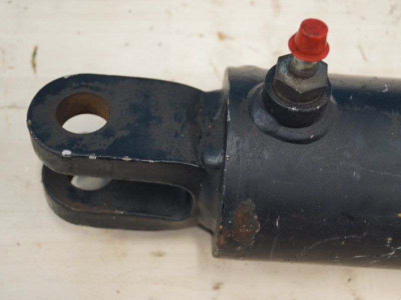 New Holland 4860