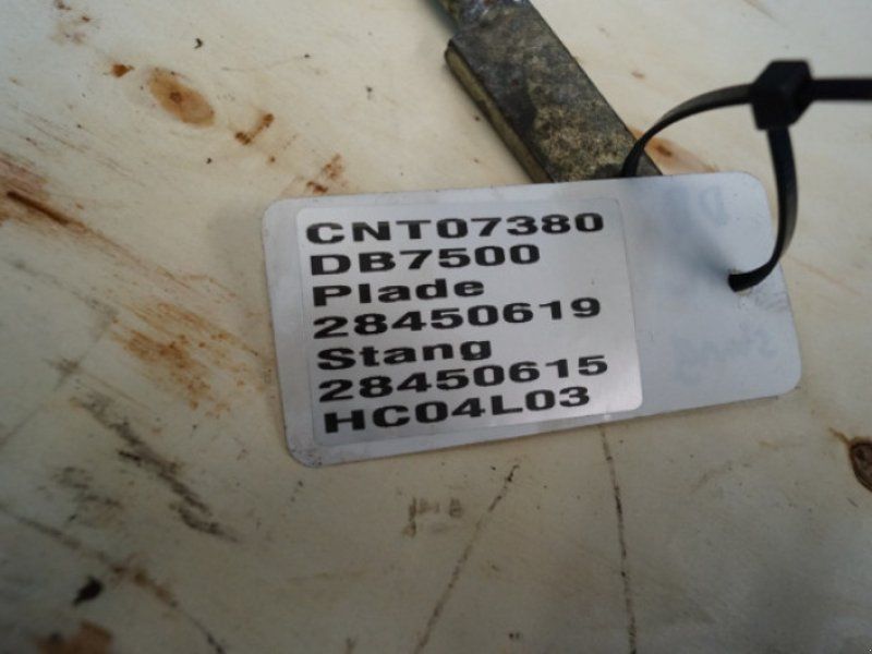 7500