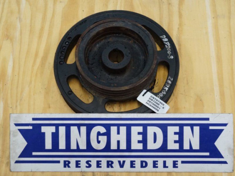 7200