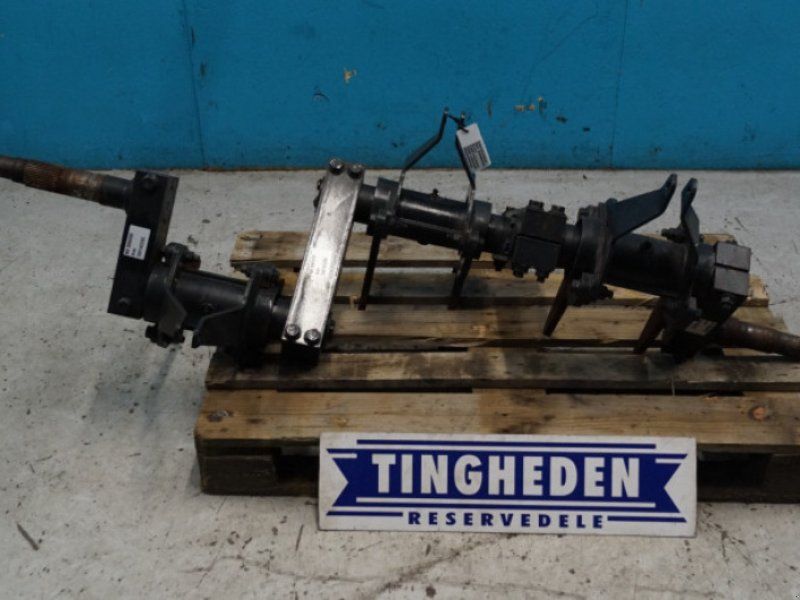 New Holland BB9090