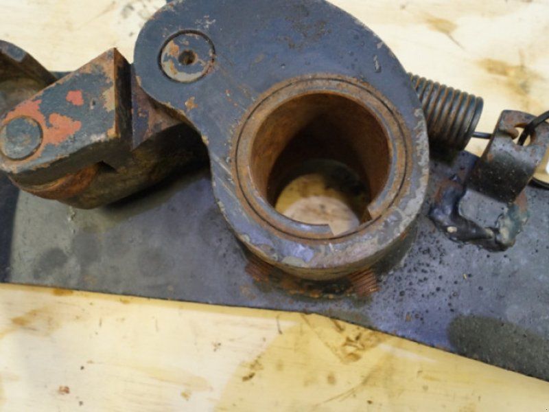 New Holland 4860
