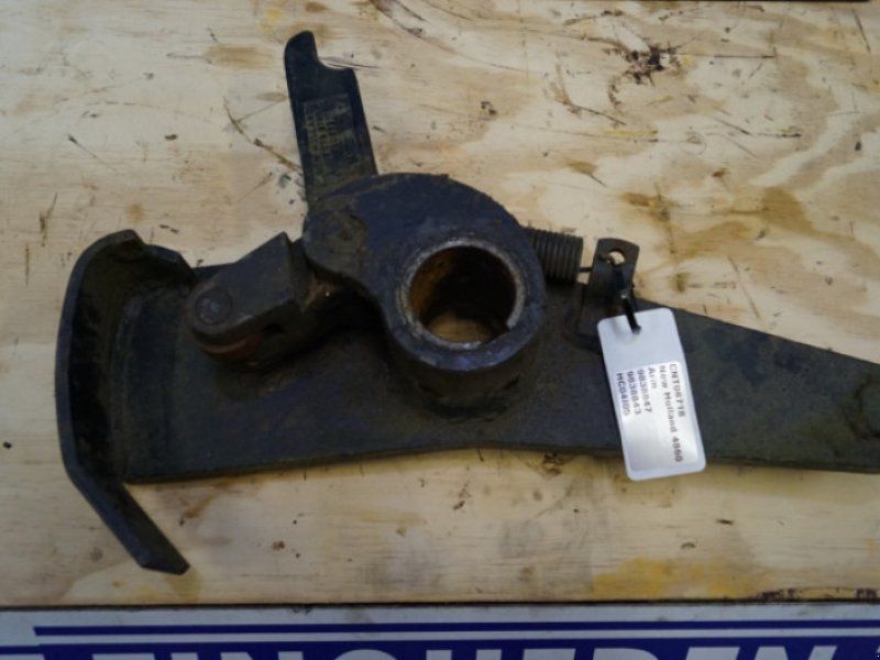 New Holland 4860