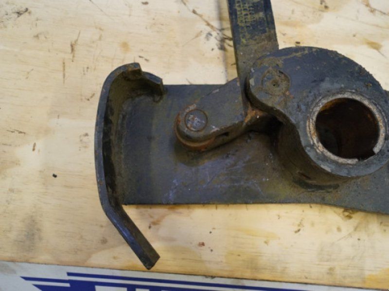 New Holland 4860