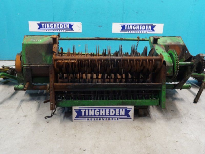 John Deere 592