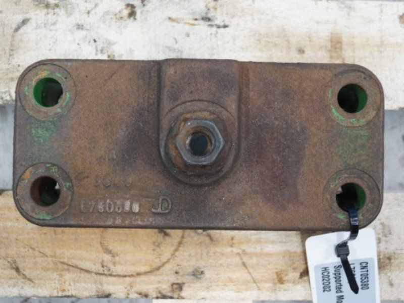 John Deere 7600