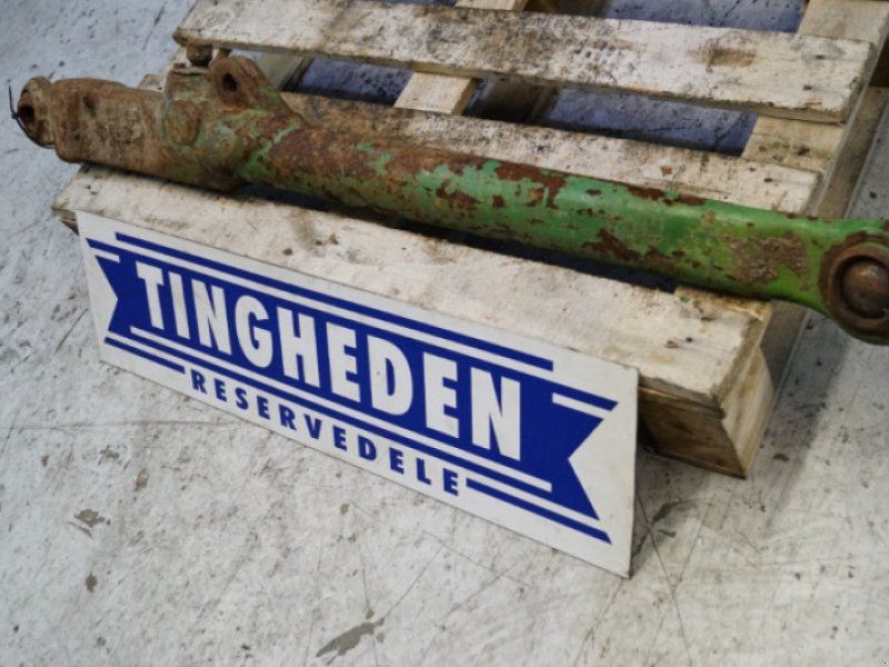 John Deere 4040