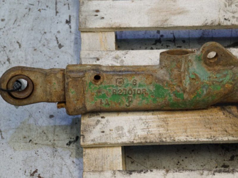 John Deere 4040