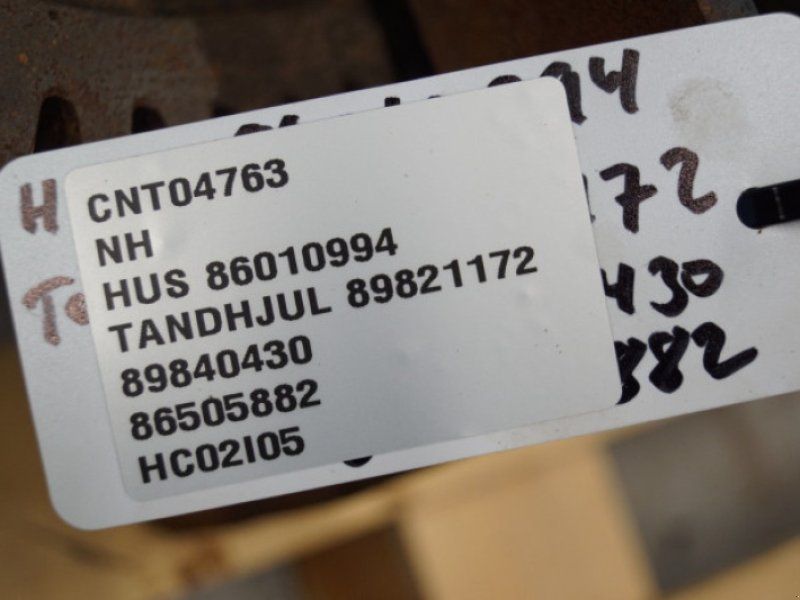 New Holland 8670