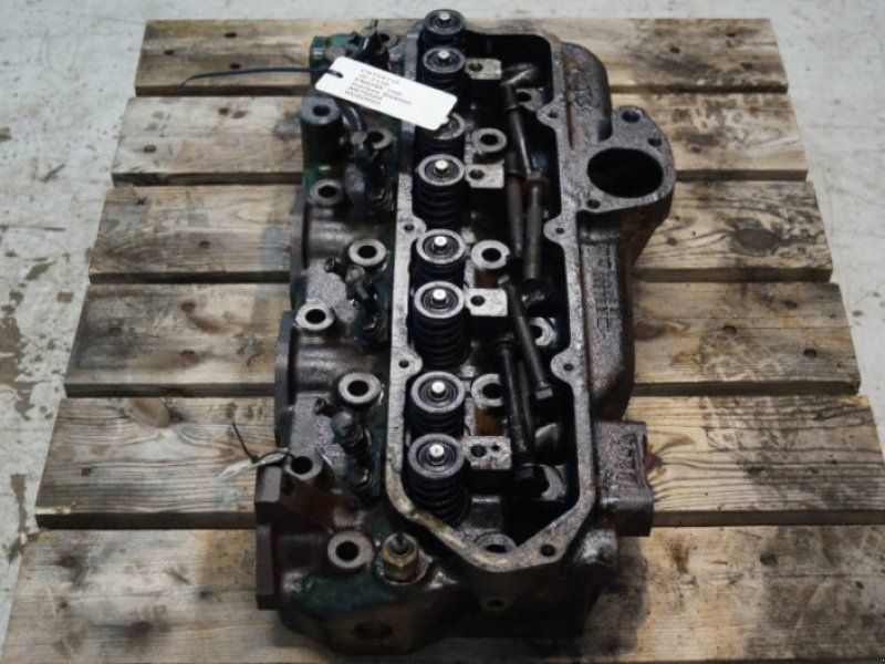 John Deere 4239