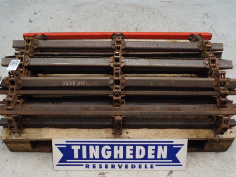 Massey Ferguson 7256