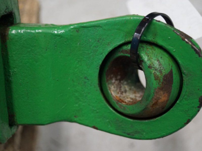 John Deere 4040