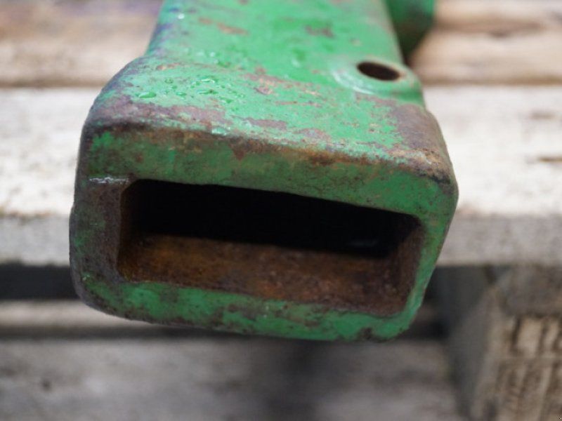 John Deere 4040