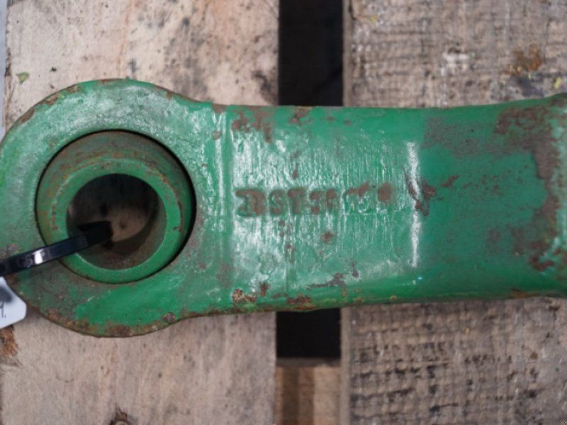 John Deere 2140