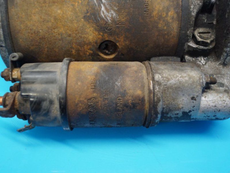 Ford 2713E