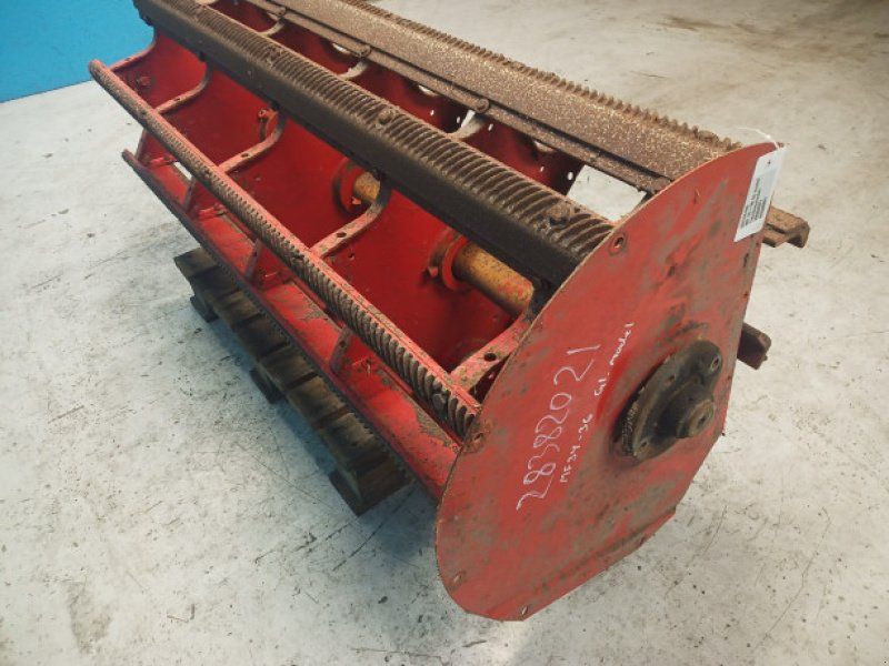 Massey Ferguson 34