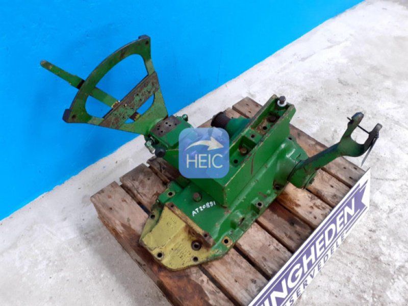 John Deere 2030
