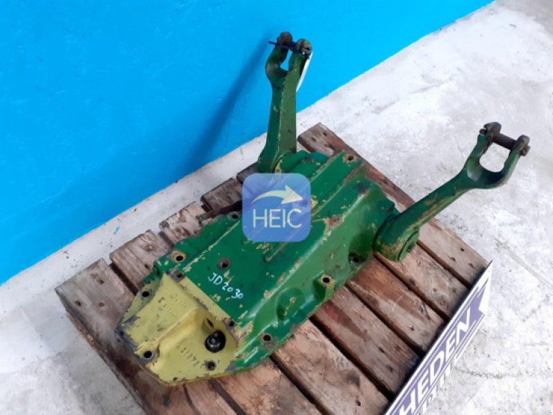 John Deere 2040