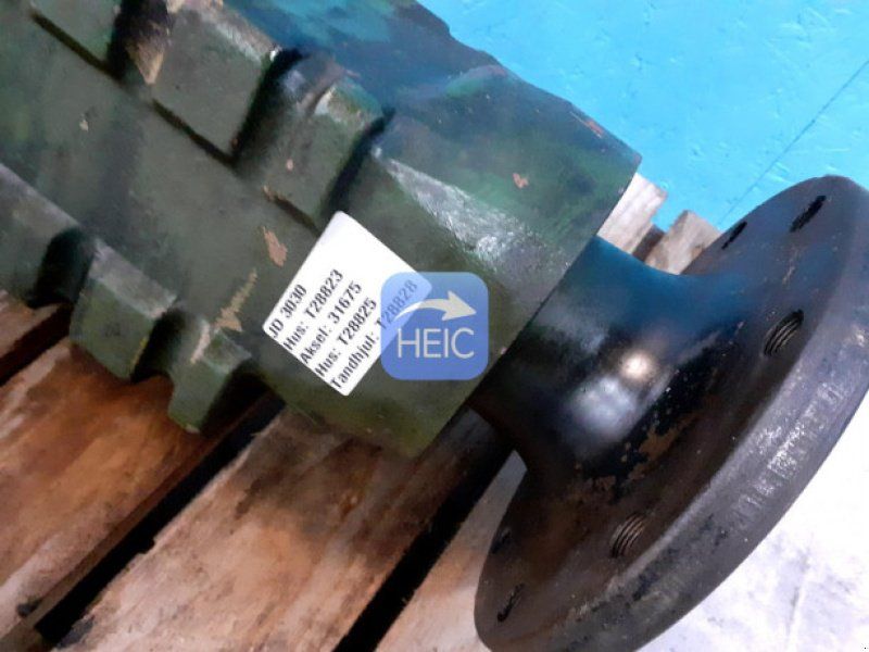 John Deere 3030