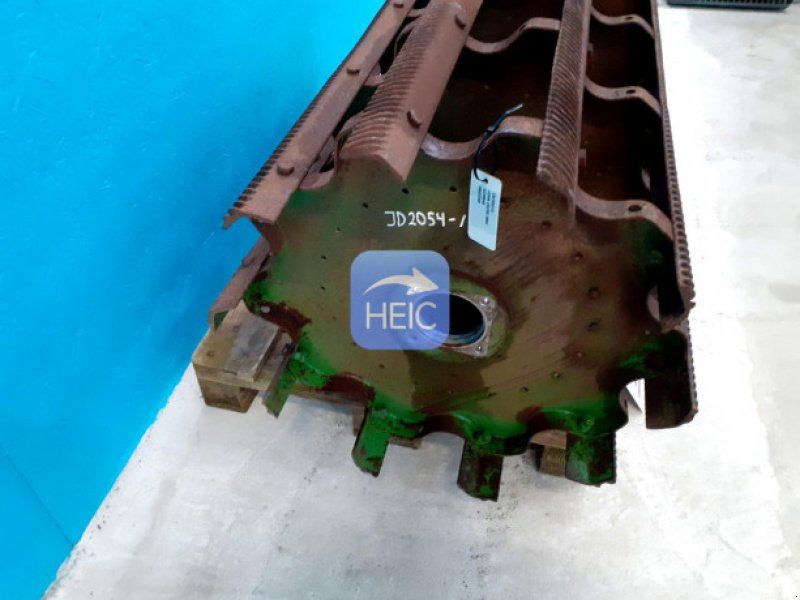 John Deere 2054