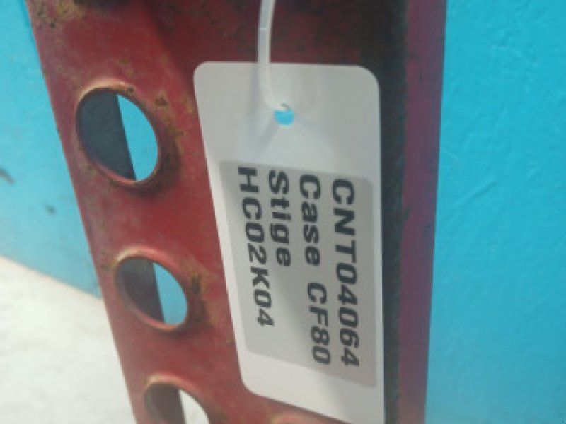 Case CF80