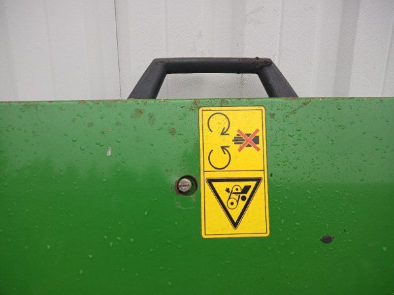 John Deere 2054