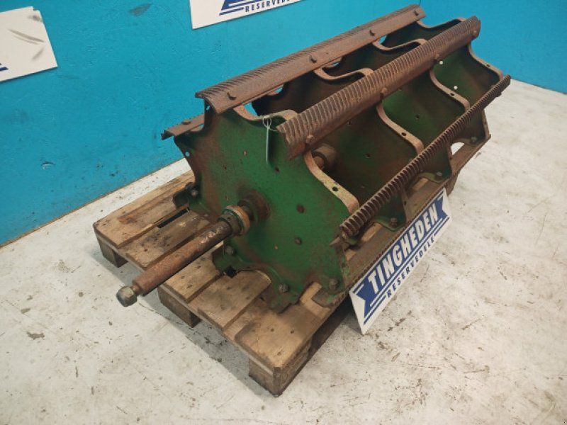 John Deere 1042