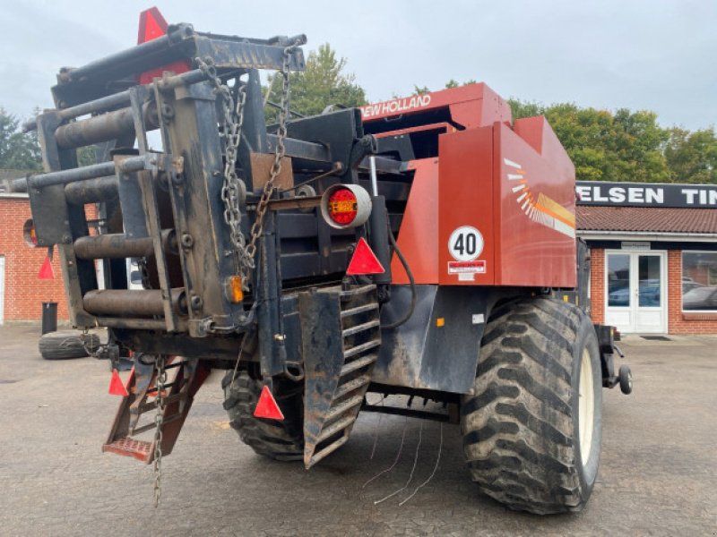 New Holland 4860
