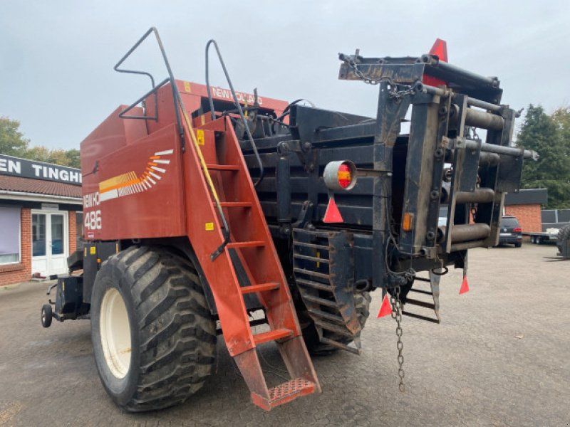 New Holland 4860