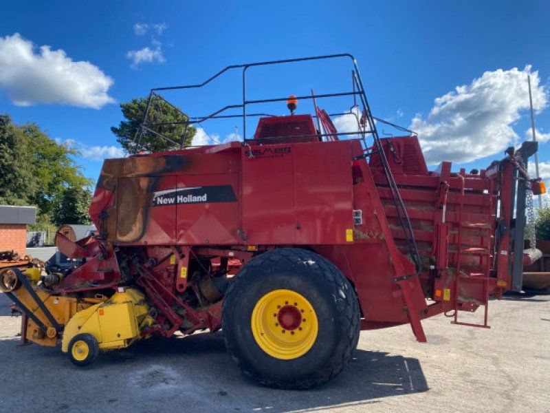New Holland BB980