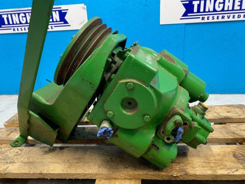 John Deere 1170