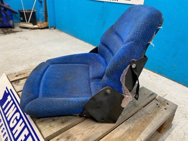 New Holland CR9090