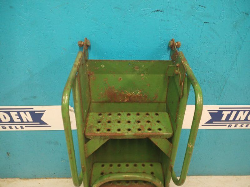 John Deere 1085