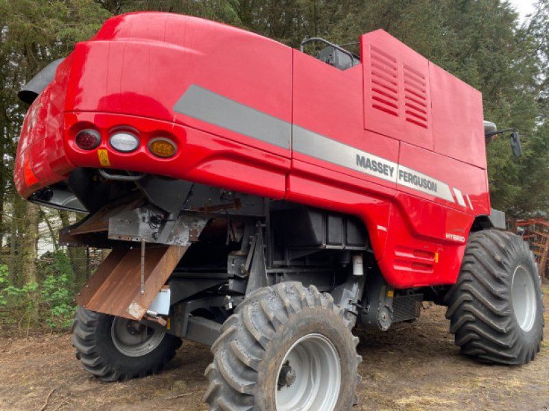 Massey Ferguson 5690