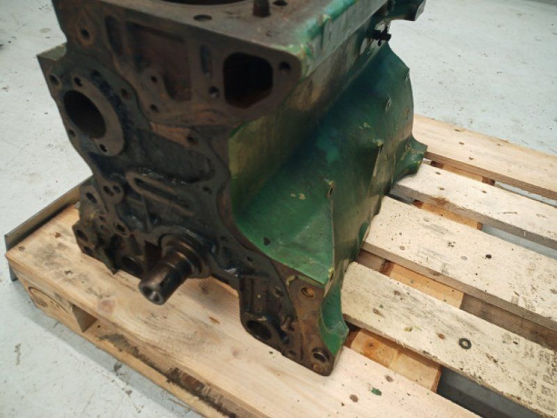 John Deere 4239