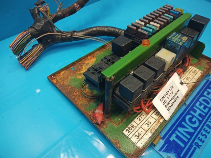 John Deere 1177