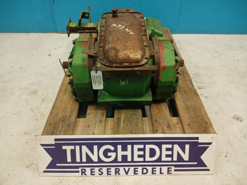 John Deere 1177