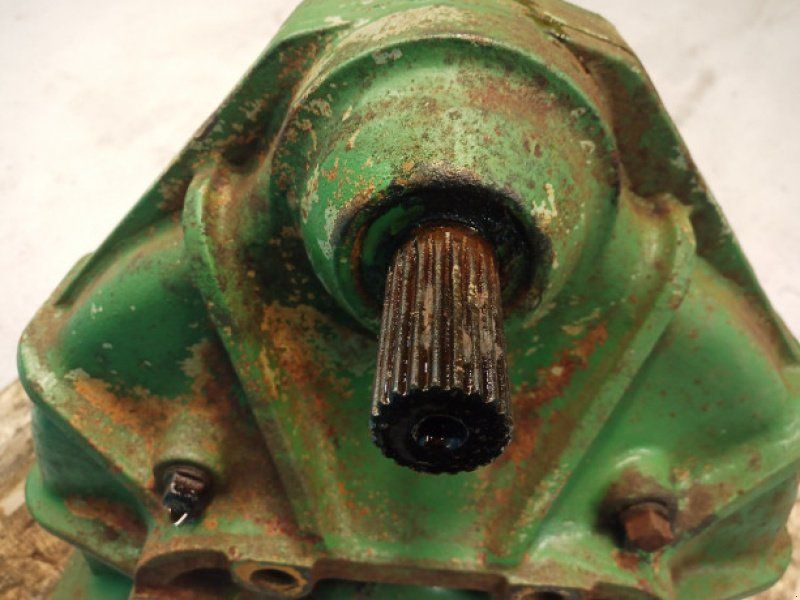 John Deere 965
