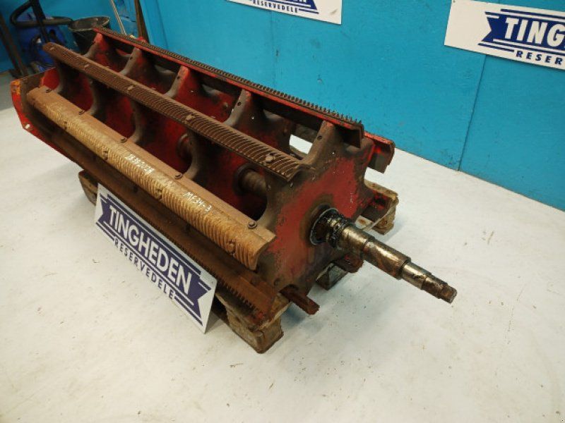 Massey Ferguson 34