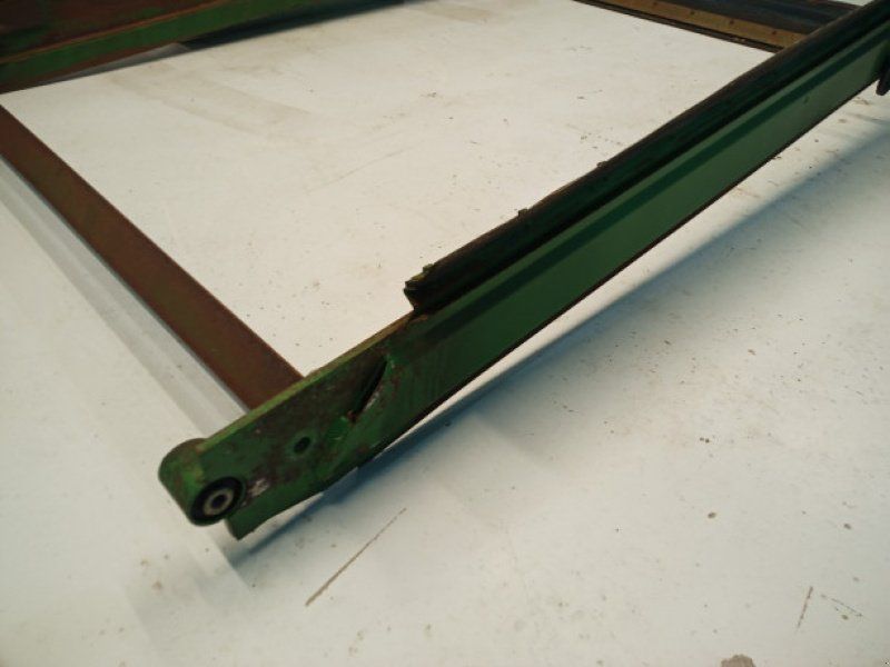 John Deere 2054